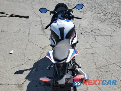 Zdjęcie 6 z 10 samochodu: 2021 BMW S 1000 RR VIN:WB10E2305M6E51808 - miniatura