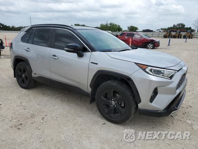 Czwarte zdjęcie samochodu z boku: 2020 TOYOTA RAV4 XSE VIN:JTMEWRFV9LJ033203 - miniatura