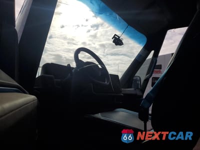 Zdjęcie 7 z 13 samochodu: 2023 RIVIAN EDV 700 VIN:7FCEHEB77PN005368 - miniatura