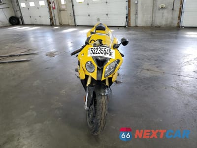 Drugie zdjęcie samochodu z przodu: 2011 BMW S 1000 RR VIN:WB1051706BZV43233 - miniatura