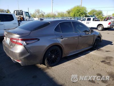 Trzecie zdjęcie samochodu z tyłu: 2024 TOYOTA CAMRY XSE VIN:4T1K31AK9RU072726 - miniatura