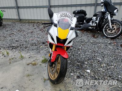 Drugie zdjęcie samochodu z przodu: 2022 YAMAHA YZFR7 VIN:JYARM38E1NA003757 - miniatura