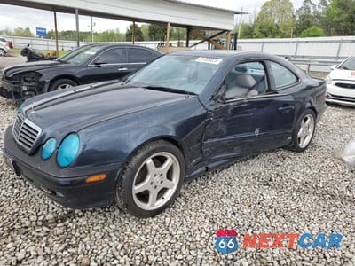 2002 MERCEDES-BENZ CLK 430 WDBLJ70G82F199460 - główne zdjęcie licytacji z USA - miniatura