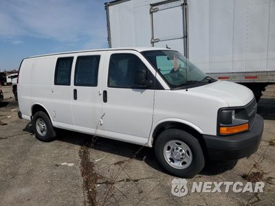 Czwarte zdjęcie samochodu z boku: 2015 CHEVROLET EXPRESS G2500 VIN:1GCWGFCF2F1215293 - miniatura