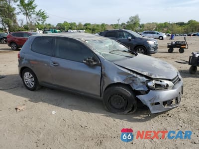 Czwarte zdjęcie samochodu z boku: 2010 VOLKSWAGEN GOLF VIN:WVWAA7AJ0AW086362 - miniatura