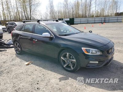 Czwarte zdjęcie samochodu z boku: 2015 VOLVO V60 R DESIGN VIN:YV1902SH9F1190853 - miniatura