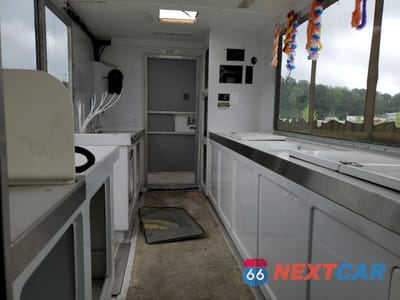 Zdjęcie 10 z 13 samochodu: 2013 CHEVROLET EXPRESS G3500 VIN:1GB0G2BA3D1123177 - miniatura