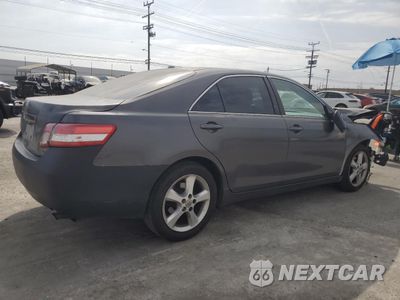Trzecie zdjęcie samochodu z tyłu: 2011 TOYOTA CAMRY BASE VIN:4T4BF3EK6BR156253 - miniatura