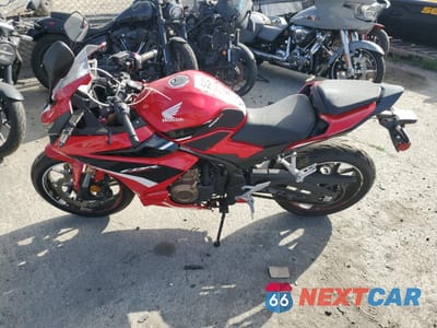 Trzecie zdjęcie samochodu z tyłu: 2022 HONDA CBR500 RA VIN:MLHPC6254N5301430 - miniatura