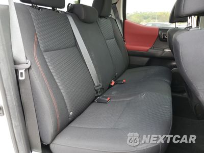Zdjęcie 10 z 15 samochodu: 2023 TOYOTA TACOMA DOUBLE CAB VIN:3TMCZ5AN6PM561790 - miniatura