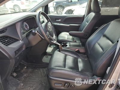 Zdjęcie 7 z 13 samochodu: 2015 TOYOTA SIENNA SPORT VIN:5TDXK3DC4FS626574 - miniatura