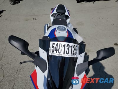 Piąte zdjęcie samochodu w środku: 2021 BMW S 1000 RR VIN:WB10E2305M6E51808 - miniatura