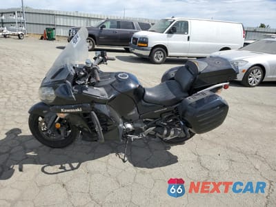 Trzecie zdjęcie samochodu z tyłu: 2012 KAWASAKI ZG1400 C VIN:JKBZGNC14CA013634 - miniatura