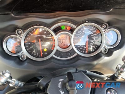Zdjęcie 7 z 10 samochodu: 2019 SUZUKI GSX1300 RA VIN:JS1GX72B3K7100406 - miniatura
