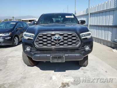Piąte zdjęcie samochodu w środku: 2023 TOYOTA TACOMA DOUBLE CAB VIN:3TMCZ5AN3PM577476 - miniatura