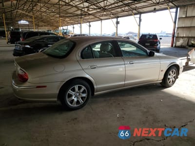 Trzecie zdjęcie samochodu z tyłu: 2003 JAGUAR S-TYPE VIN:SAJEA01T83FM75765 - miniatura