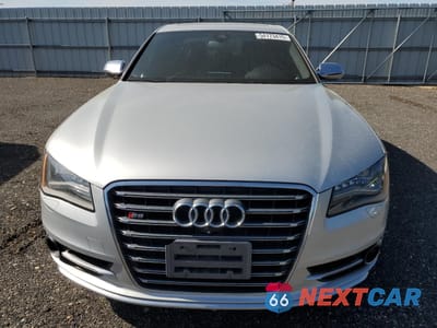 Piąte zdjęcie samochodu w środku: 2014 AUDI S8 QUATTRO VIN:WAUD2AFD2EN013688 - miniatura