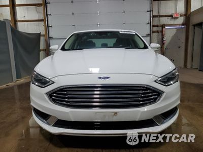 Piąte zdjęcie samochodu w środku: 2018 FORD FUSION SE HYBRID VIN:3FA6P0LU7JR172005 - miniatura