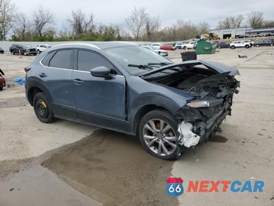 Czwarte zdjęcie samochodu z boku: 2021 MAZDA CX-30 PREMIUM VIN:3MVDMADLXMM319083 - miniatura