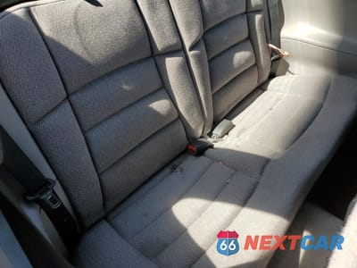 Zdjęcie 10 z 12 samochodu: 1998 FORD MUSTANG VIN:1FAFP4040WF195576 - miniatura