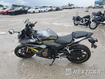 Trzecie zdjęcie samochodu z tyłu: 2023 HONDA CBR500 RA VIN:MLHPC6257P5400391 - miniatura