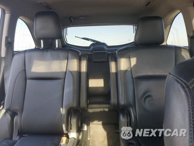 Zdjęcie 10 z 15 samochodu: 2018 TOYOTA HIGHLANDER SE VIN:5TDKZRFH9JS543197 - miniatura