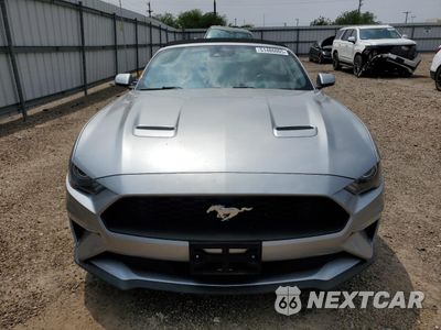 Piąte zdjęcie samochodu w środku: 2022 FORD MUSTANG VIN:1FATP8UH8N5103433 - miniatura