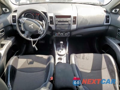 Zdjęcie 8 z 13 samochodu: 2011 MITSUBISHI OUTLANDER SE VIN:JA4AS3AW9BU007568 - miniatura