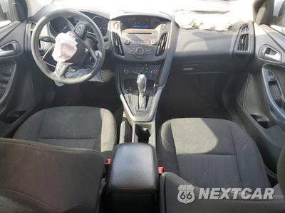Zdjęcie 8 z 14 samochodu: 2016 FORD FOCUS SE VIN:1FADP3F2XGL282928 - miniatura
