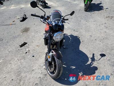 Piąte zdjęcie samochodu w środku: 2018 KAWASAKI ZR900 R VIN:JKAZR2C12JA008975 - miniatura