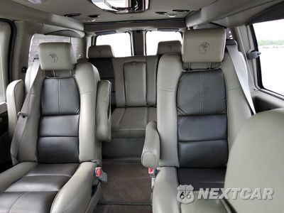 Zdjęcie 10 z 15 samochodu: 2018 CHEVROLET EXPRESS G2500 VIN:1GCWGAFG1J1181993 - miniatura