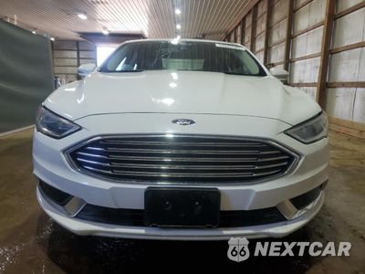 Piąte zdjęcie samochodu w środku: 2018 FORD FUSION SE HYBRID VIN:3FA6P0LU6JR281927 - miniatura