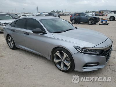 Czwarte zdjęcie samochodu z boku: 2018 HONDA ACCORD SPORT VIN:1HGCV2E30JA044185 - miniatura