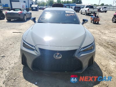 Piąte zdjęcie samochodu w środku: 2024 LEXUS IS 350 F SPORT DESIGN VIN:JTHGZ1B24R5080149 - miniatura