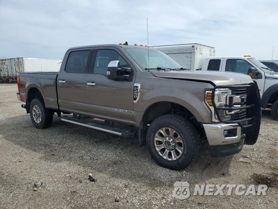 Czwarte zdjęcie samochodu z boku: 2019 FORD F250 SUPER DUTY VIN:1FT7W2BT0KEF38347 - miniatura
