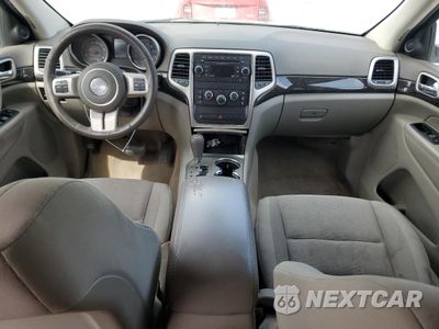 Zdjęcie 8 z 13 samochodu: 2012 JEEP GRAND CHEROKEE LAREDO VIN:1C4RJEAG7CC171697 - miniatura