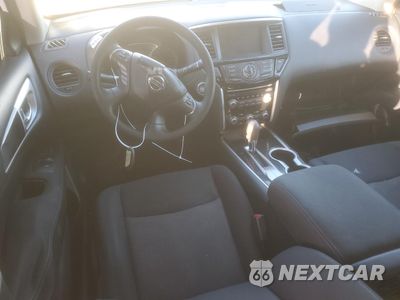 Zdjęcie 8 z 12 samochodu: 2017 NISSAN PATHFINDER S VIN:5N1DR2MN3HC910093 - miniatura