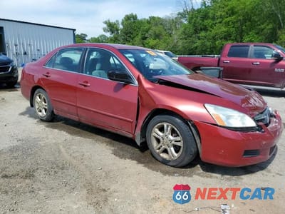 Czwarte zdjęcie samochodu z boku: 2007 HONDA ACCORD SE VIN:1HGCM56337A129114 - miniatura