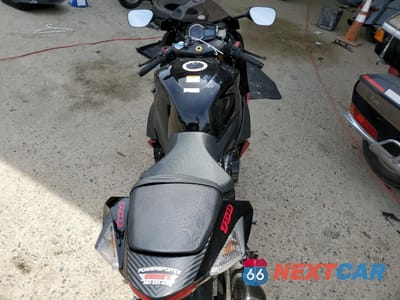 Zdjęcie 6 z 10 samochodu: 2018 SUZUKI GSX-R750 VIN:JS1GR7MA8J2101450 - miniatura