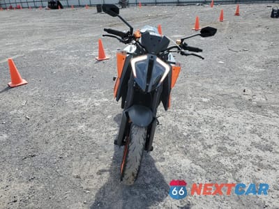 Drugie zdjęcie samochodu z przodu: 2022 KTM 1290 SUPER DUKE R VIN:VBKV39408NM955686 - miniatura
