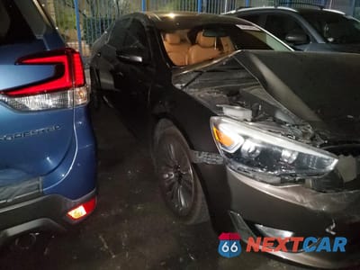 Czwarte zdjęcie samochodu z boku: 2014 KIA CADENZA PREMIUM VIN:KNALN4D79E5130587 - miniatura