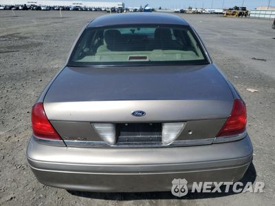 Zdjęcie 6 z 14 samochodu: 2004 FORD CROWN VICTORIA VIN:2FAFP73W84X121726 - miniatura