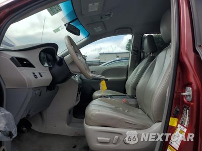 Zdjęcie 7 z 14 samochodu: 2013 TOYOTA SIENNA LE VIN:5TDJK3DC6DS049906 - miniatura