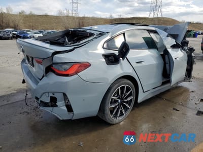Trzecie zdjęcie samochodu z tyłu: 2022 BMW M440XI GRAN COUPE VIN:WBA13AW07NFM14466 - miniatura