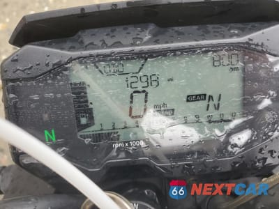 Zdjęcie 7 z 10 samochodu: 2021 BMW G310 R VIN:WB30G430XMRA10574 - miniatura