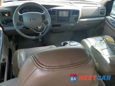 Zdjęcie 8 z 13 samochodu: 2003 FORD EXCURSION LIMITED VIN:1FMNU42L63EC23879 - miniatura