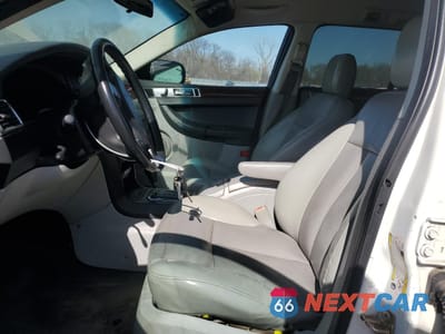 Zdjęcie 7 z 13 samochodu: 2007 CHRYSLER PACIFICA TOURING VIN:2A8GM68X07R199888 - miniatura
