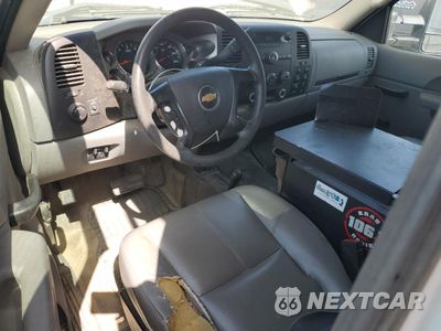 Zdjęcie 8 z 13 samochodu: 2012 CHEVROLET SILVERADO K3500 VIN:1GB3KZCG3CF208433 - miniatura