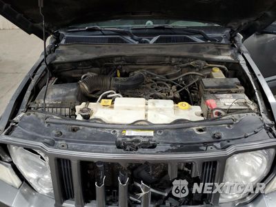 Zdjęcie 13 z 15 samochodu: 2012 JEEP LIBERTY SPORT VIN:1C4PJMAK7CW142611 - miniatura