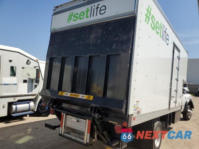 Trzecie zdjęcie samochodu z tyłu: 2021 RAM TRUCKS 5500 - BOX TRUCK VIN:3C7WRMDJ8MG613739 - miniatura